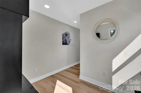 3942 Mcmillan Street Charlotte NC 28205