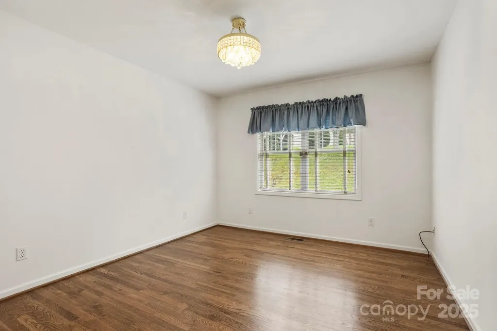 315 Charlestown Drive Hendersonville NC 28792