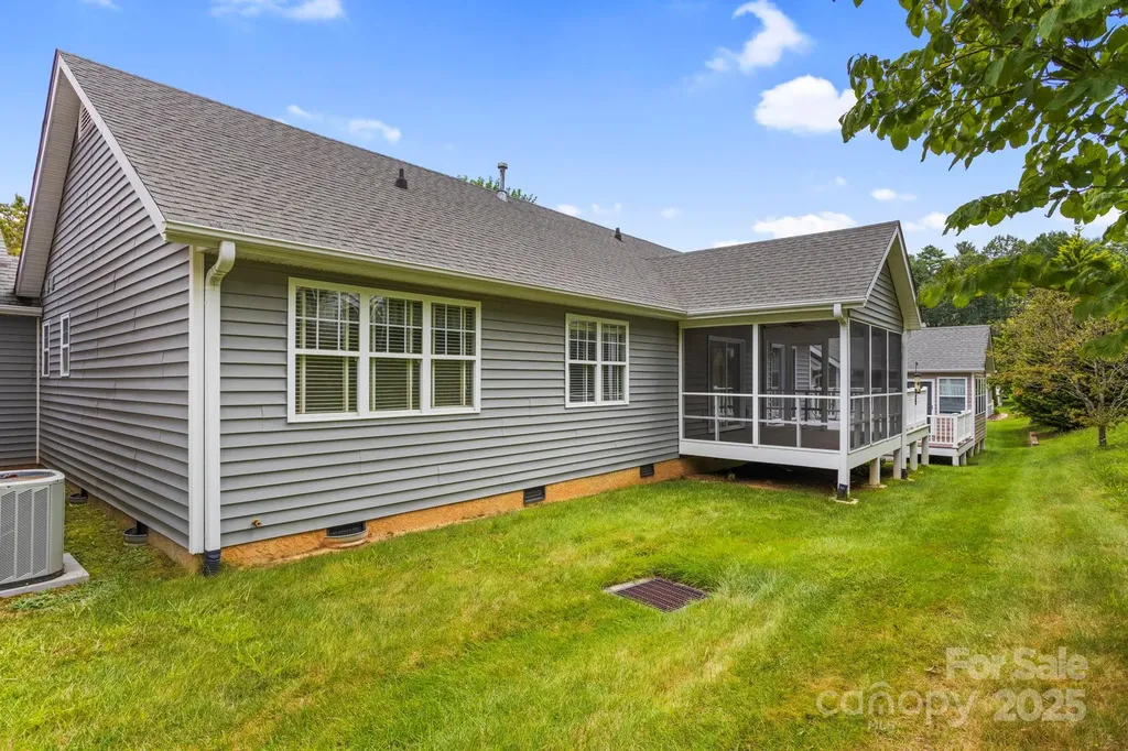 315 Charlestown Drive Hendersonville NC 28792