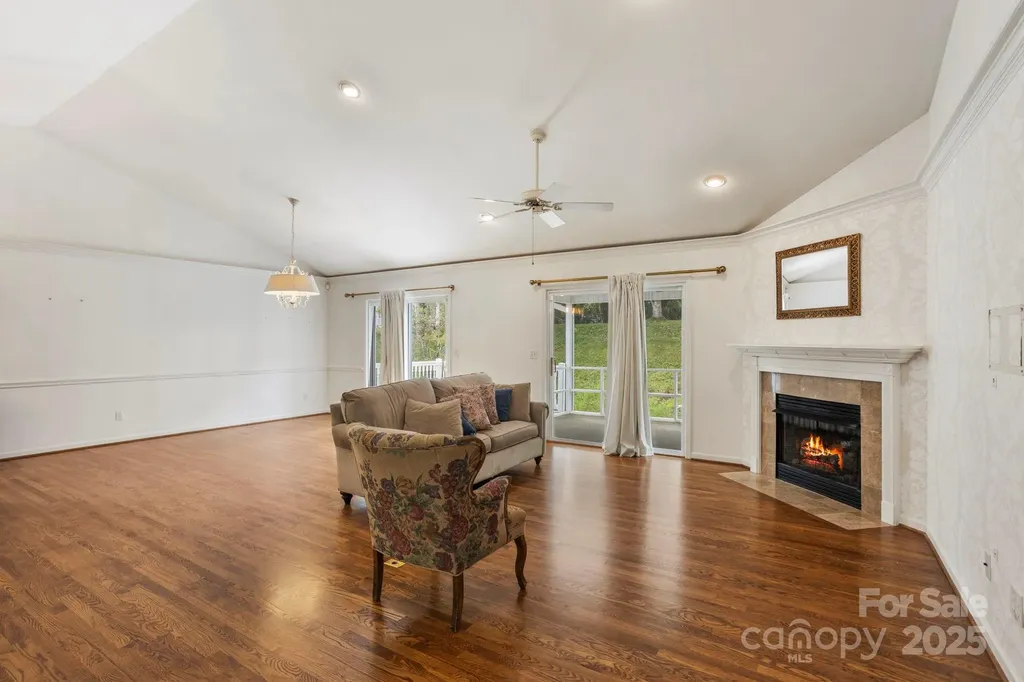 315 Charlestown Drive Hendersonville NC 28792