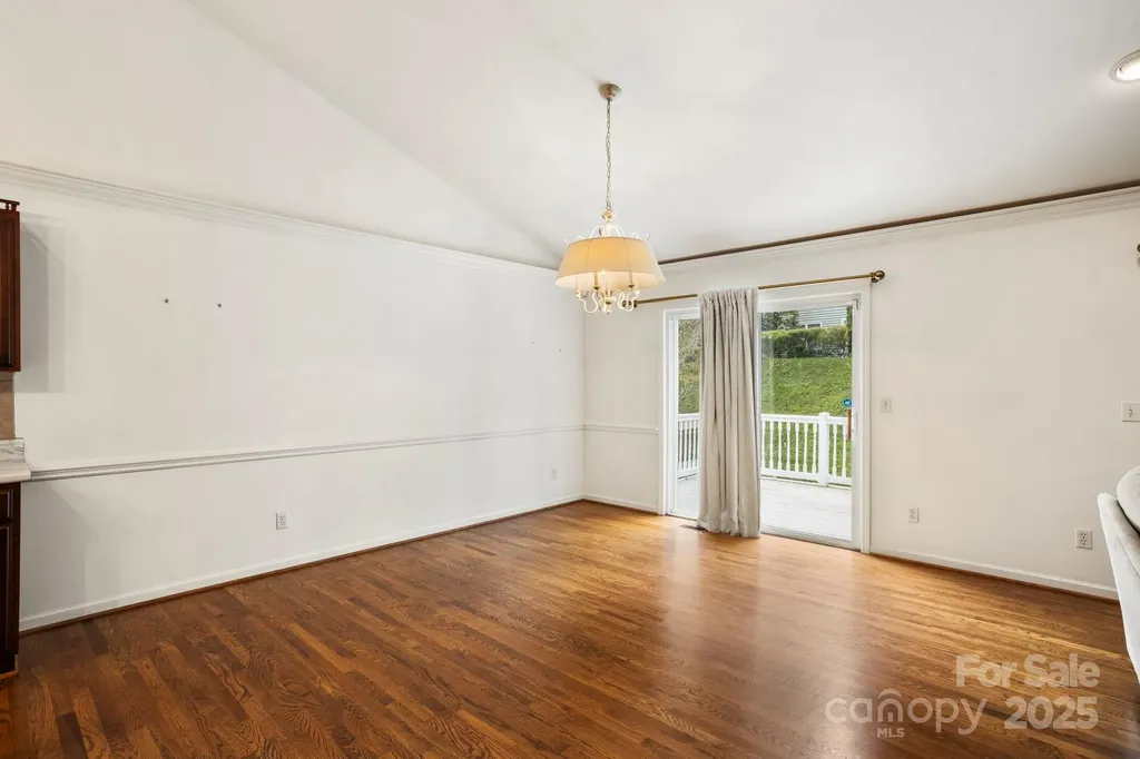 315 Charlestown Drive Hendersonville NC 28792