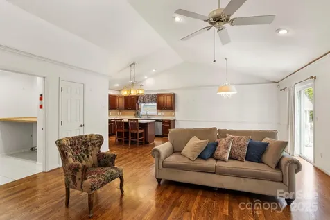 315 Charlestown Drive Hendersonville NC 28792