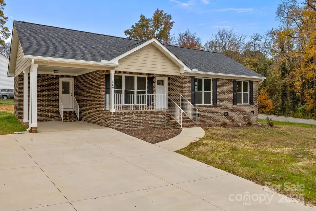 1280 N Shaver Street Salisbury NC 28144