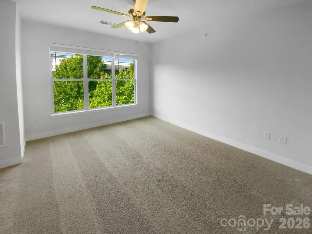 1031 Skyline View Way Charlotte NC 28204