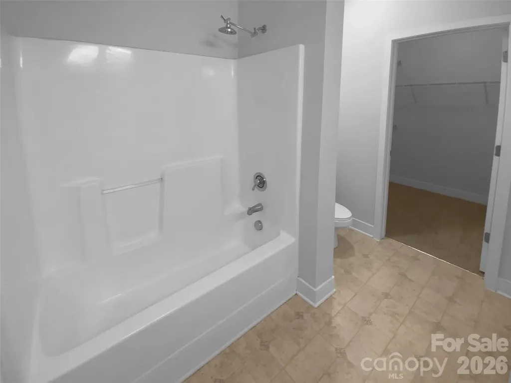 1031 Skyline View Way Charlotte NC 28204