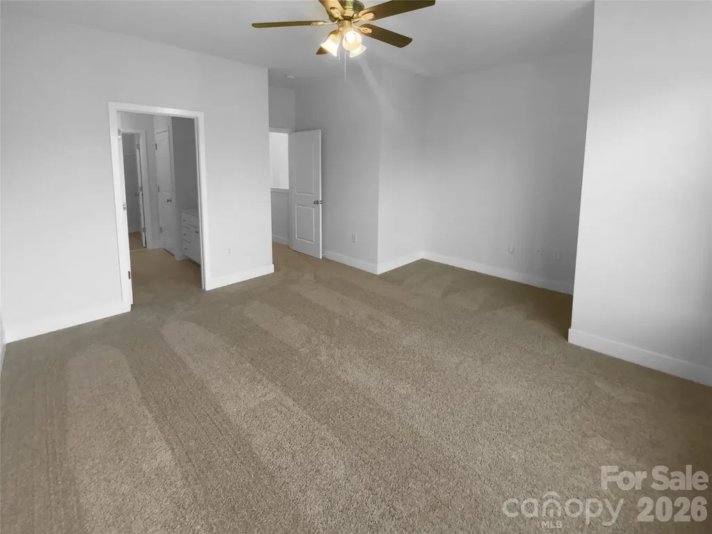 1031 Skyline View Way Charlotte NC 28204