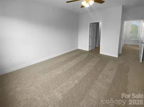 1031 Skyline View Way Charlotte NC 28204