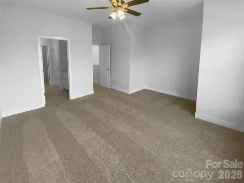 1031 Skyline View Way Charlotte NC 28204