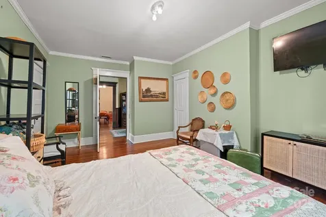 506 N Main Street NW Lenoir NC 28645