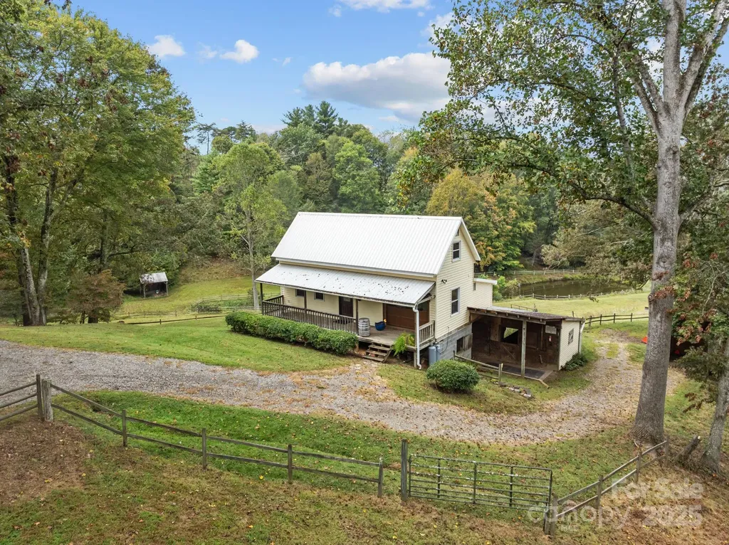 71 Kuykendall Branch Asheville NC 28804
