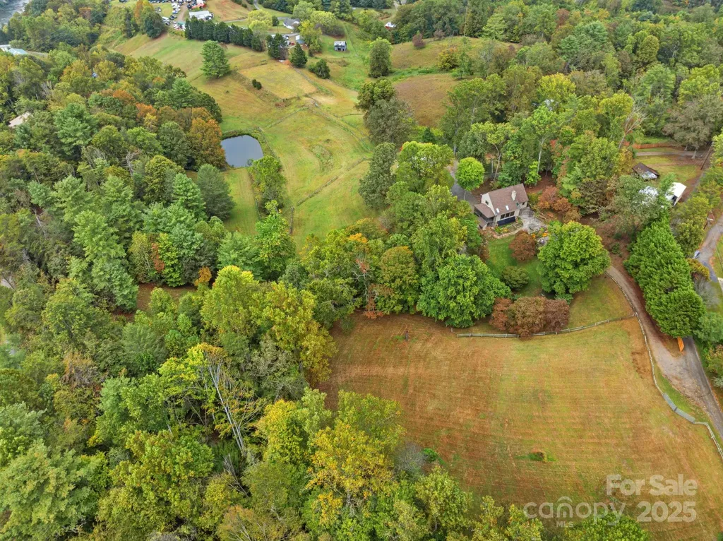 71 Kuykendall Branch Asheville NC 28804