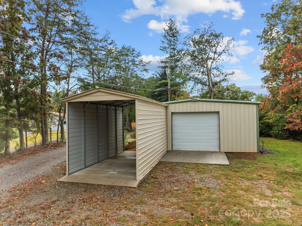71 Kuykendall Branch Asheville NC 28804