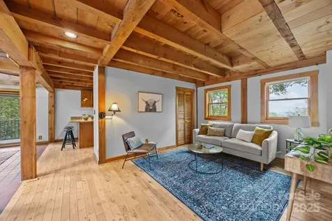 71 Kuykendall Branch Asheville NC 28804