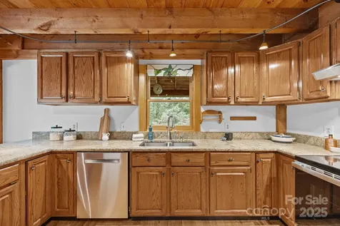 71 Kuykendall Branch Asheville NC 28804