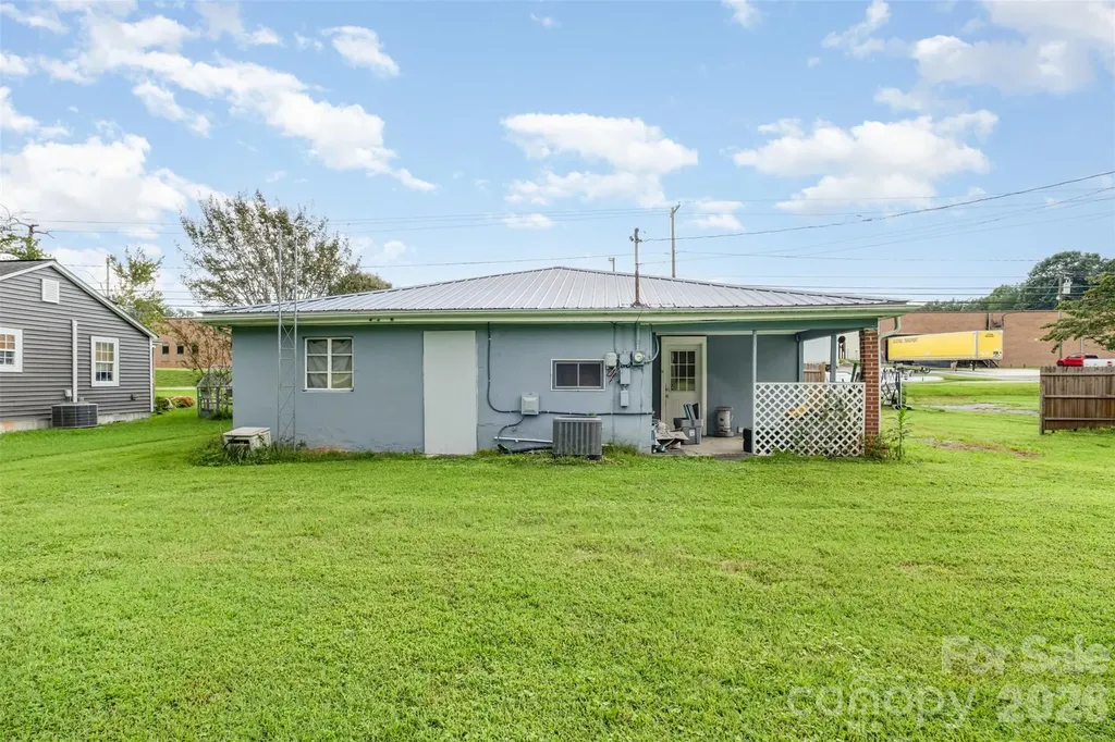 3948 Main Avenue Drive NW Hickory NC 28601