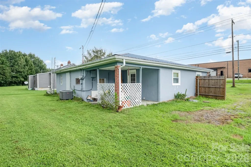 3948 Main Avenue Drive NW Hickory NC 28601
