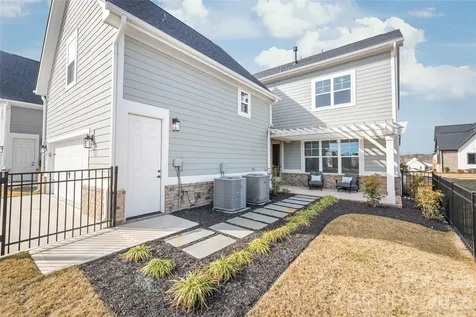 19048 Newburg Hill Road Davidson NC 28036
