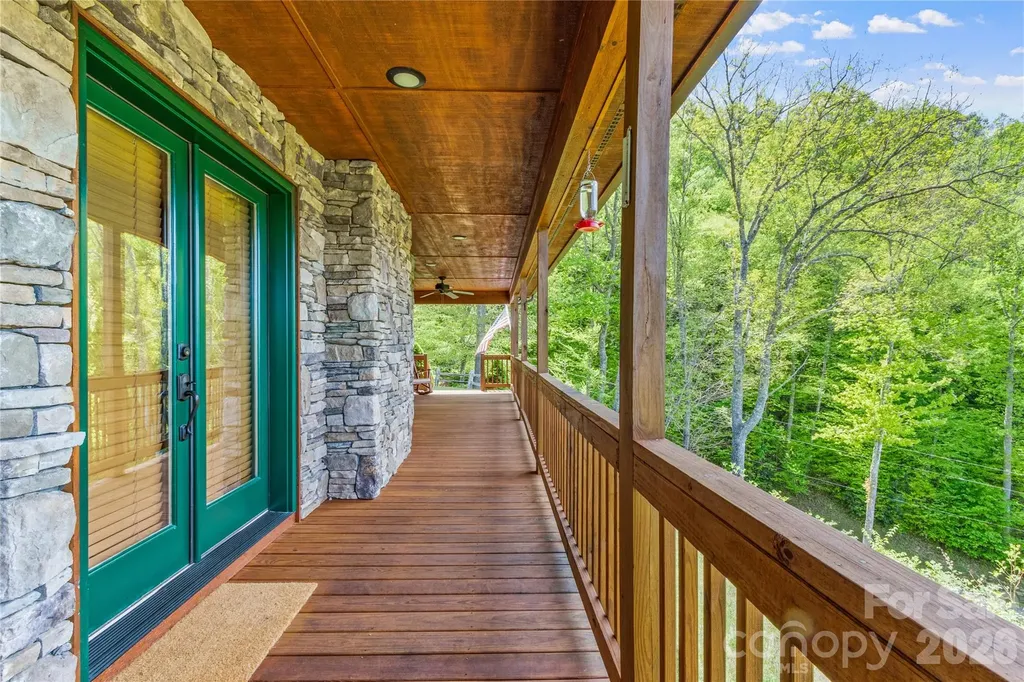 370 Appaloosa Trail Burnsville NC 28714