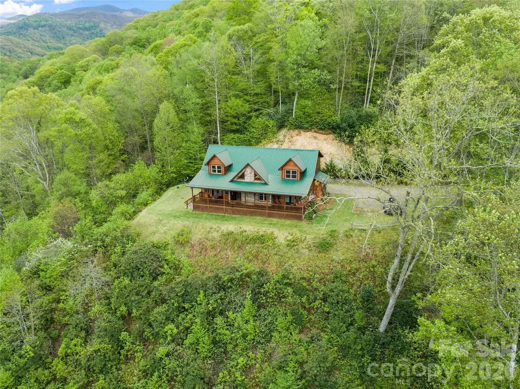 370 Appaloosa Trail Burnsville NC 28714