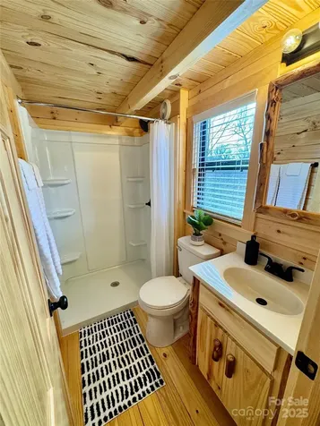 37 Bream Loop Road Marion NC 28752