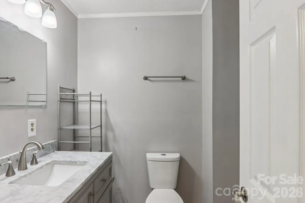 264 Cashdon Drive Mills River NC 28759