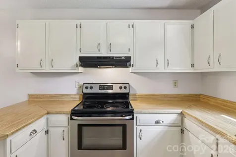 264 Cashdon Drive Mills River NC 28759