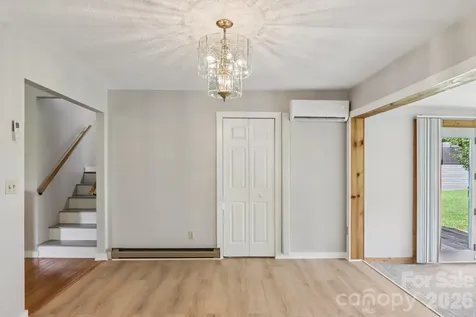 264 Cashdon Drive Mills River NC 28759