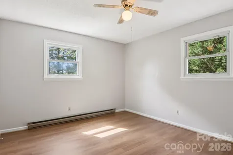 264 Cashdon Drive Mills River NC 28759