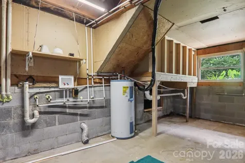 264 Cashdon Drive Mills River NC 28759