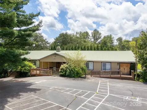 8826 Boylston Highway Mills River NC 28759