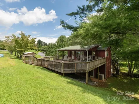 8826 Boylston Highway Mills River NC 28759