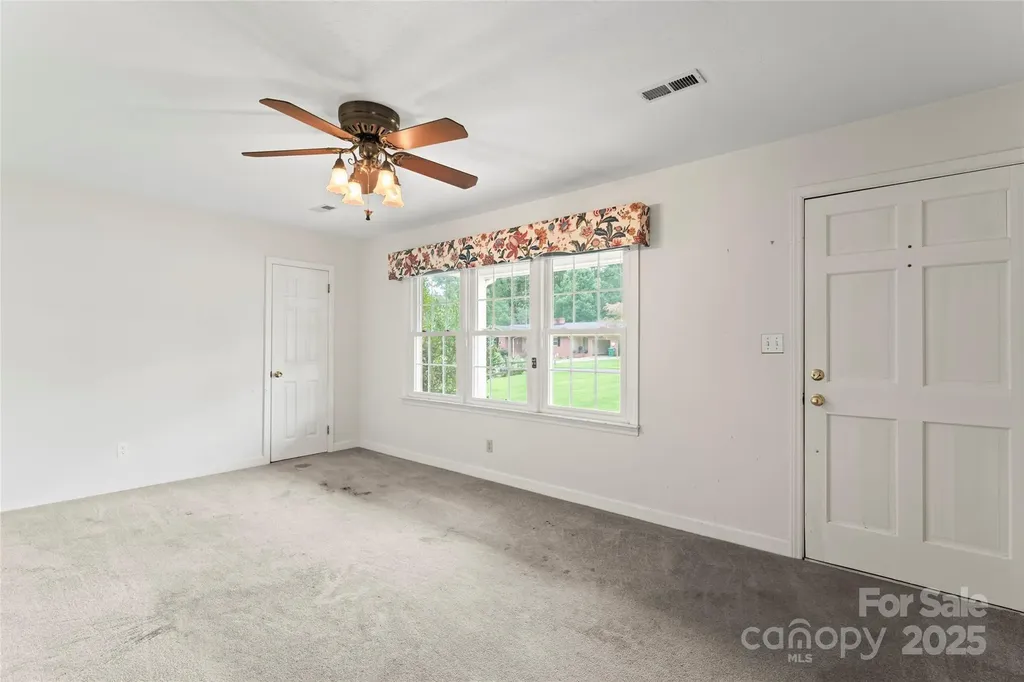 320 Forest Park Drive Denton NC 27239