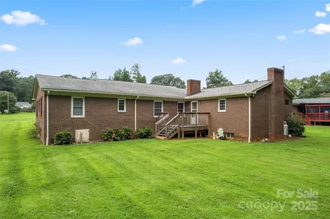 320 Forest Park Drive Denton NC 27239