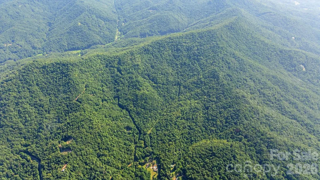 80 Breezewood Drive Bryson City NC 28713
