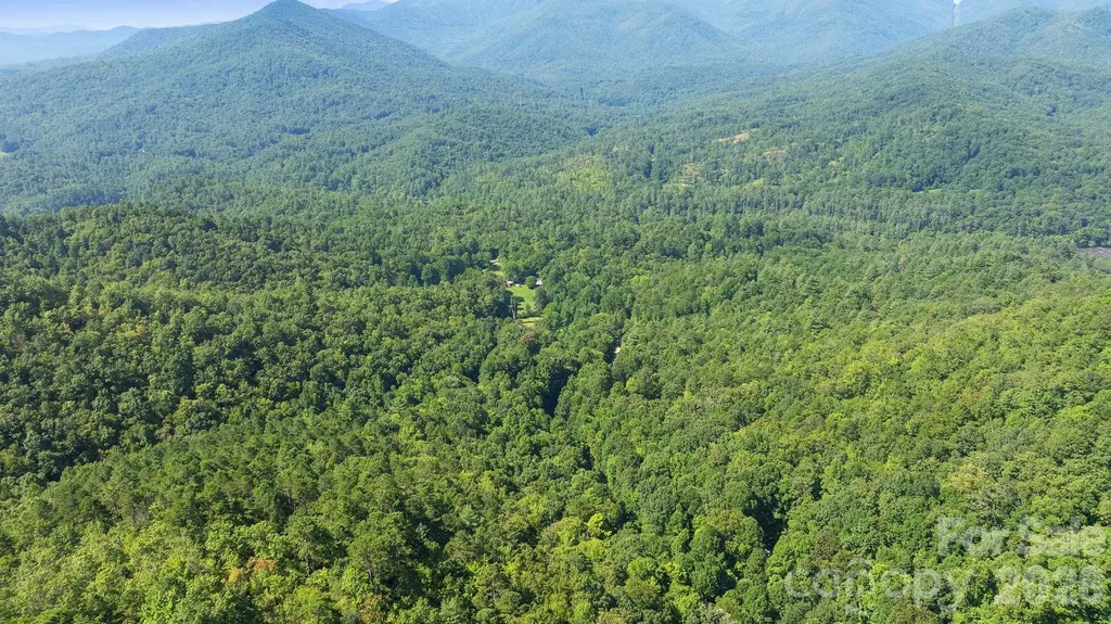 80 Breezewood Drive Bryson City NC 28713