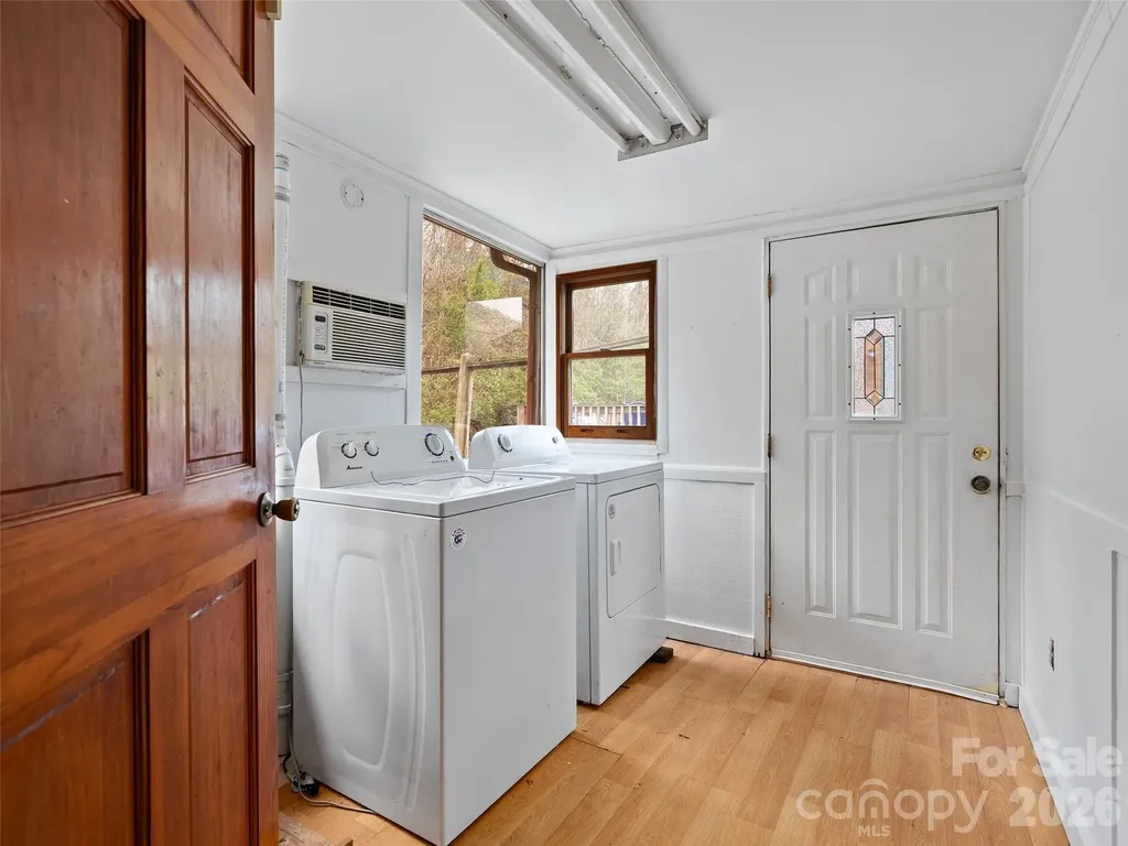 1361 & 1369 Soco Road Maggie Valley NC 28751