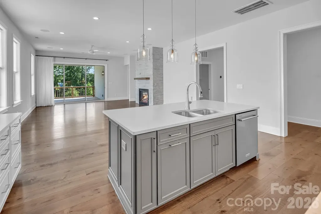 14008 Little Spring Court Charlotte NC 28278