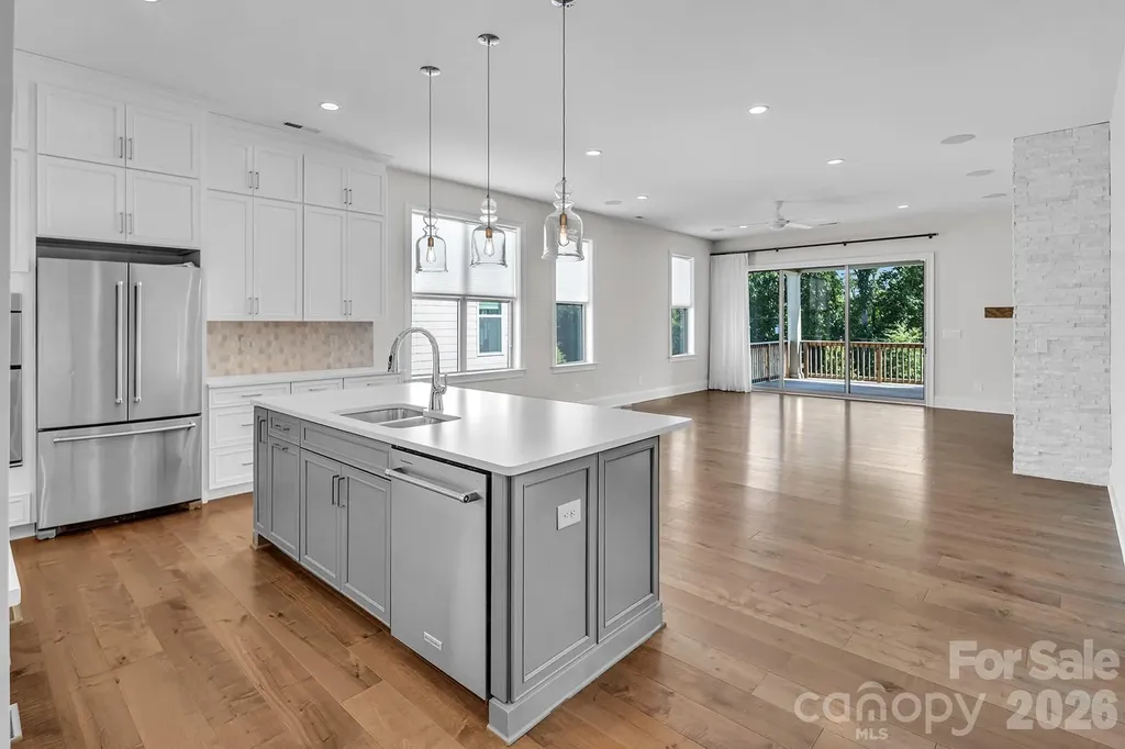 14008 Little Spring Court Charlotte NC 28278