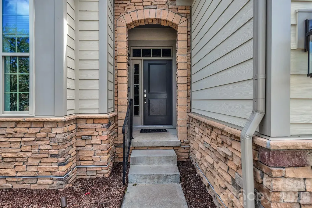 14008 Little Spring Court Charlotte NC 28278