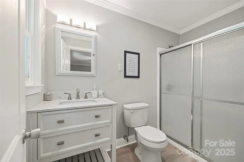 1045 Dooley Drive Charlotte NC 28227