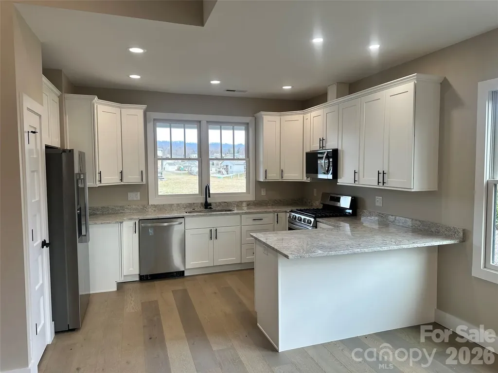 30 Olde Oak Court Hendersonville NC 28792