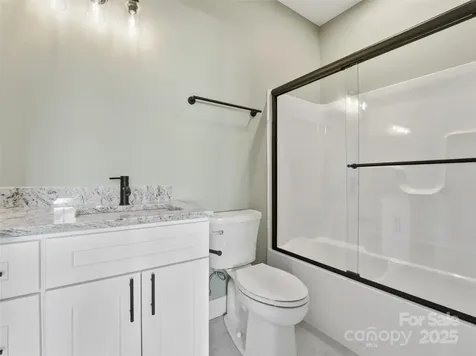 30 Olde Oak Court Hendersonville NC 28792