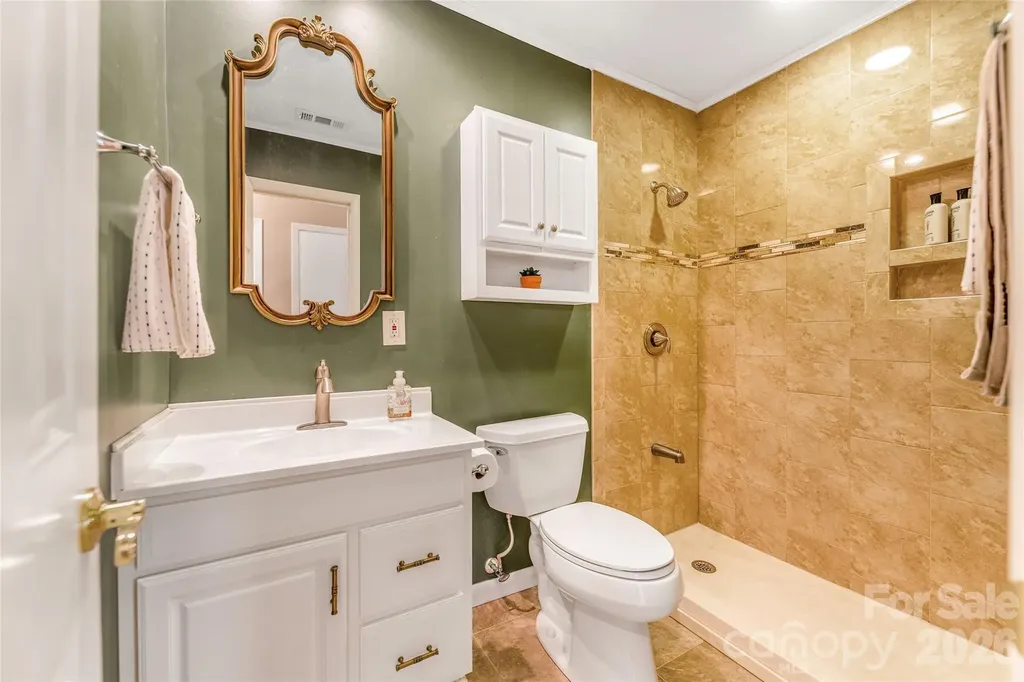 102 Boyd Drive Flat Rock NC 28731