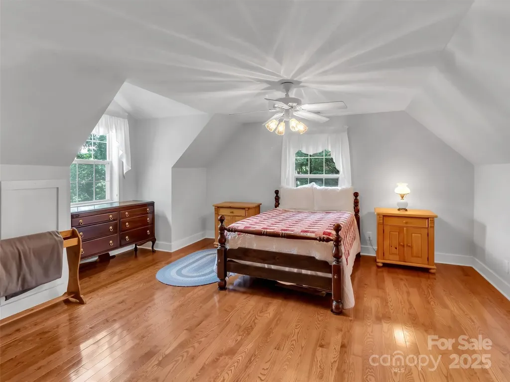 562 Beechwood Drive Sylva NC 28779