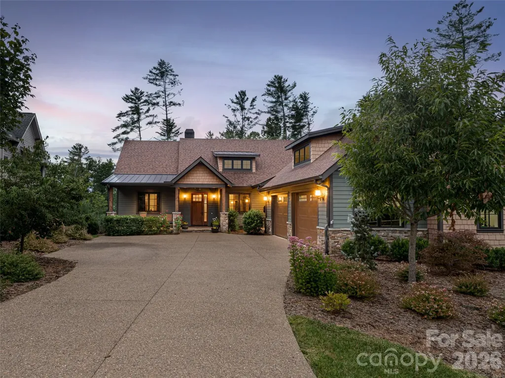 50 Hallett Court Asheville NC 28803
