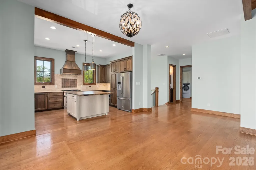 50 Hallett Court Asheville NC 28803