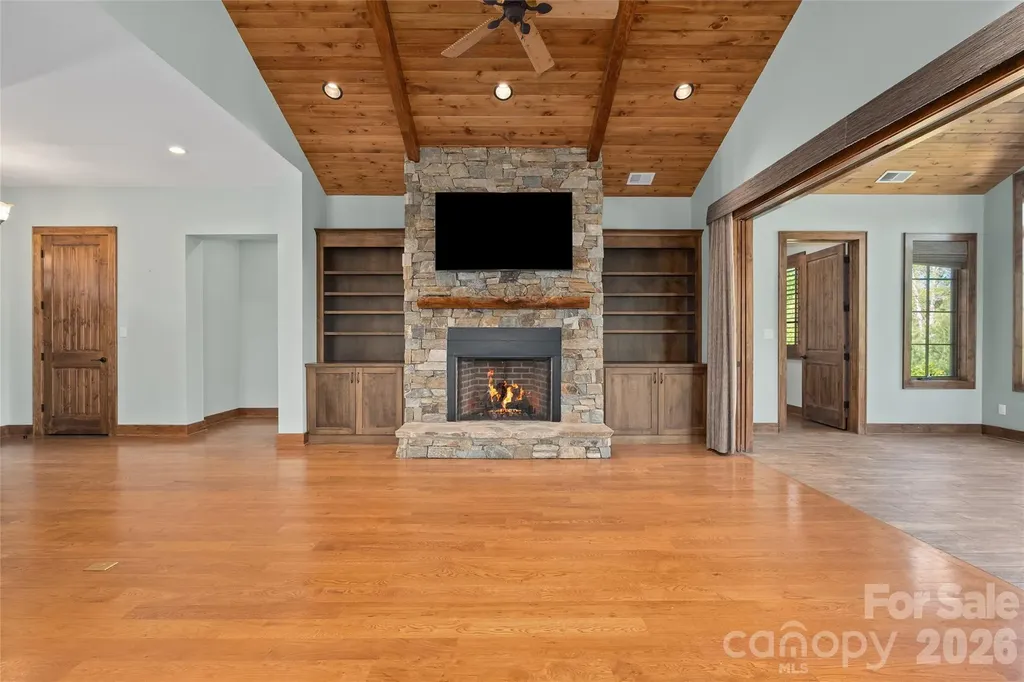 50 Hallett Court Asheville NC 28803