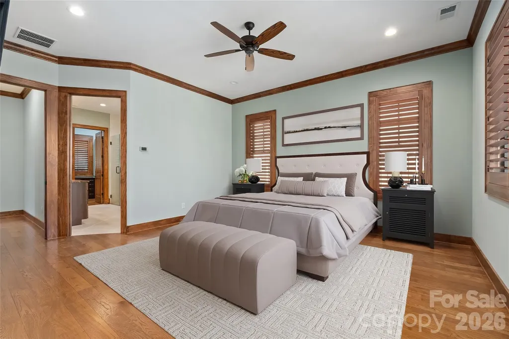 50 Hallett Court Asheville NC 28803
