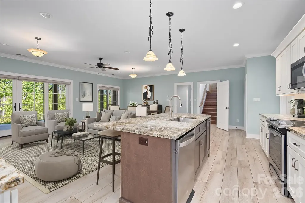 50 Hallett Court Asheville NC 28803
