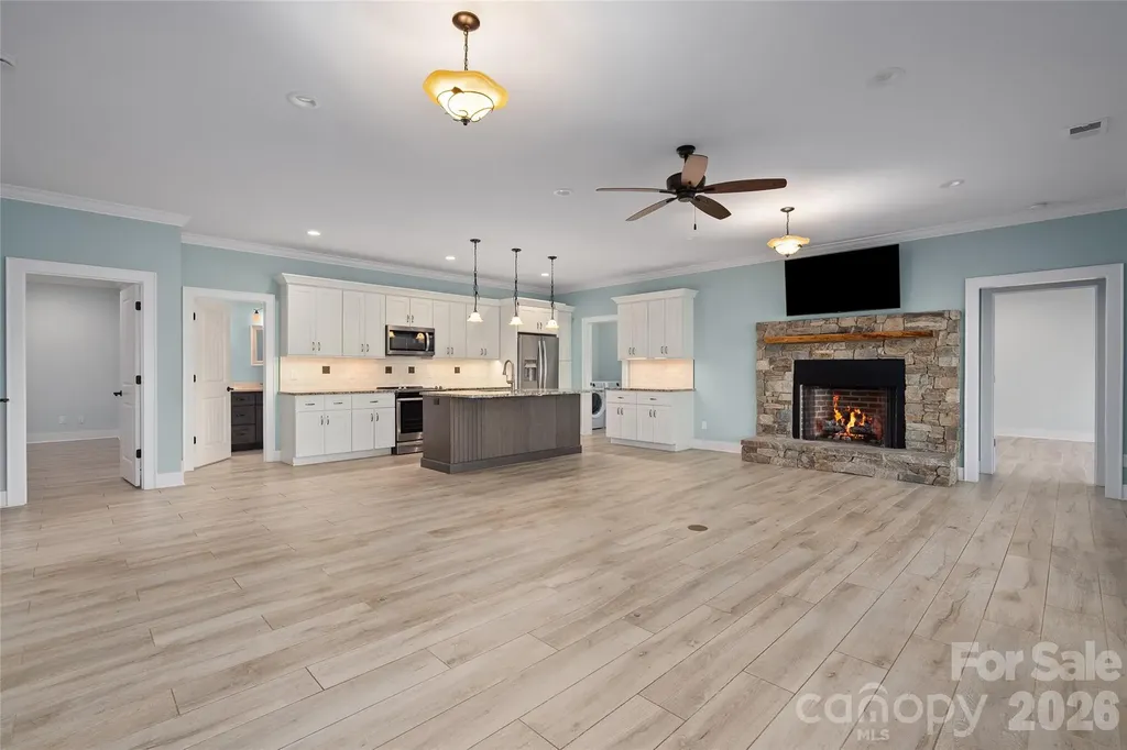 50 Hallett Court Asheville NC 28803